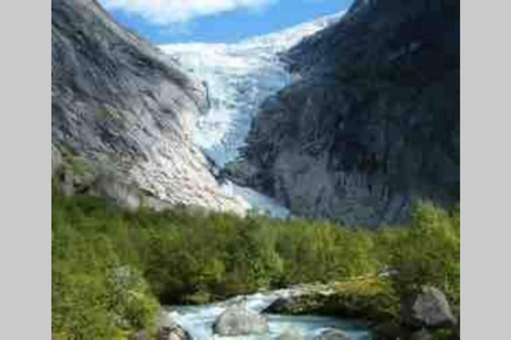 Hytte I Stryn Med Elbil Lader المظهر الخارجي الصورة