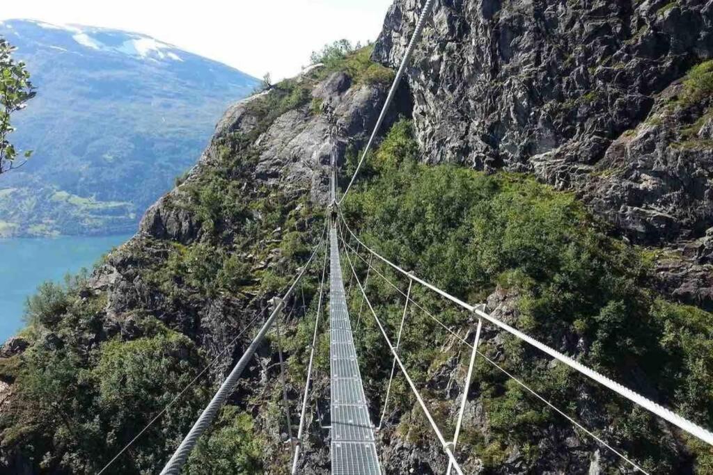 Hytte I Stryn Med Elbil Lader المظهر الخارجي الصورة