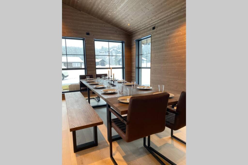Hytte I Stryn Med Elbil Lader المظهر الخارجي الصورة