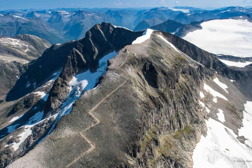 Hytte I Stryn Med Elbil Lader المظهر الخارجي الصورة