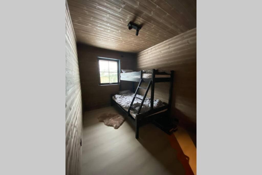 Hytte I Stryn Med Elbil Lader المظهر الخارجي الصورة